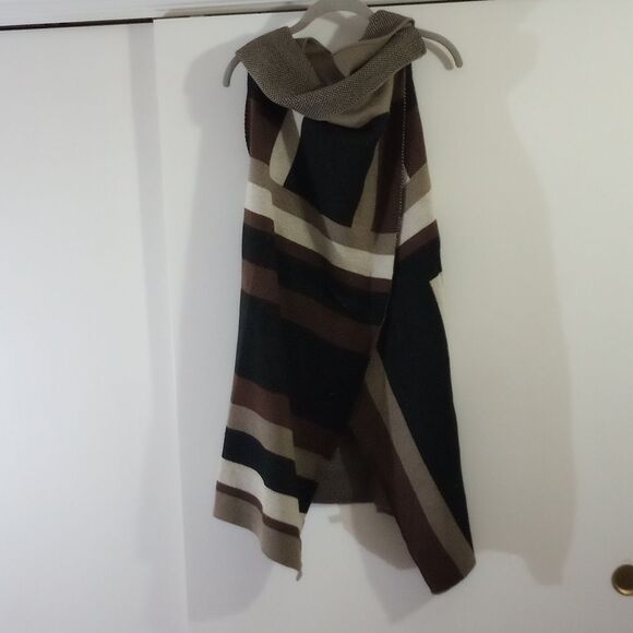 🆕🥼Cowlneck Reversible Multicolored Buttoned Shawl Wrap - Picture 1 of 9